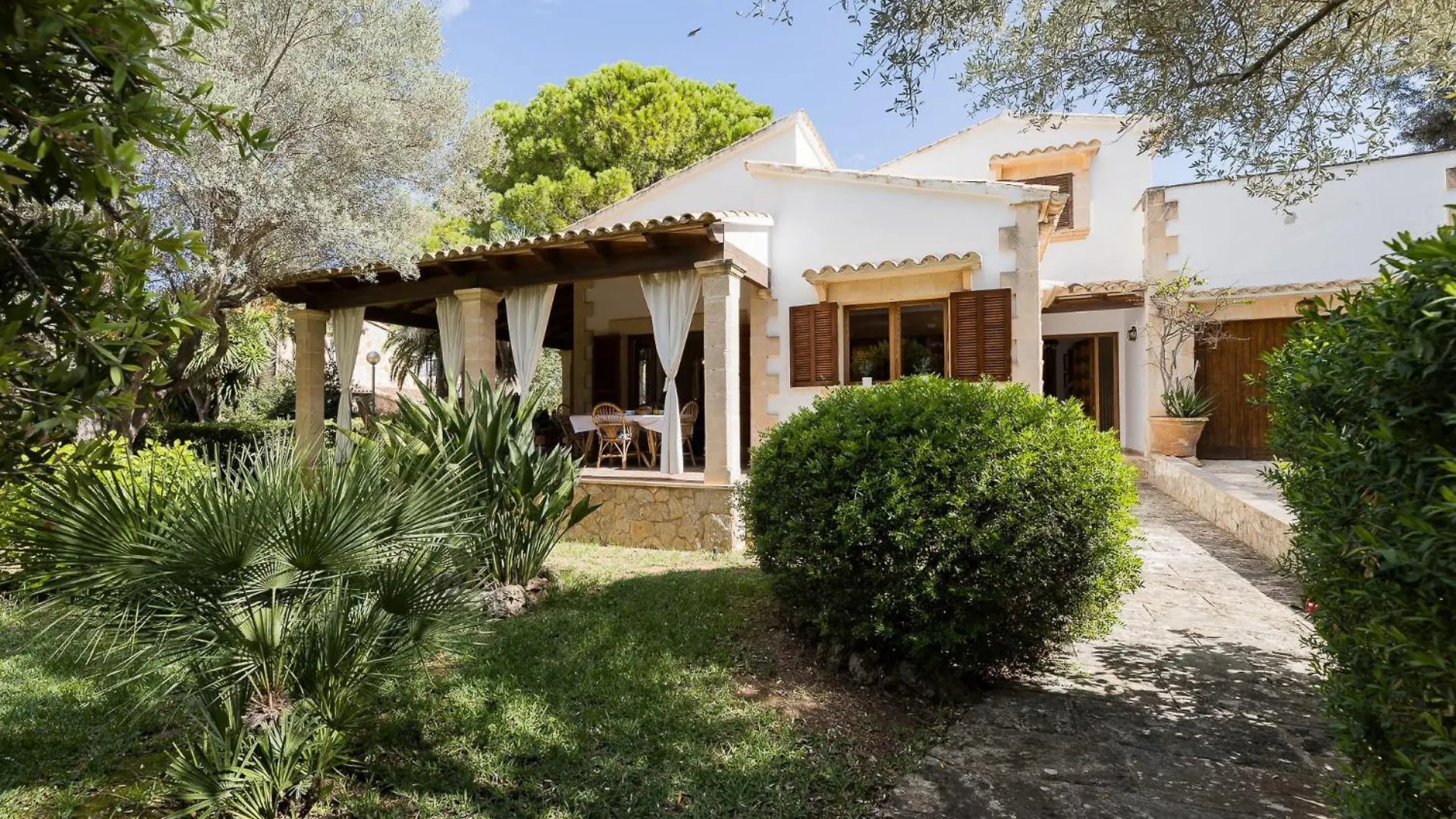 Can Gomila, Beautiful And Quiet Traditional Mallorquin House Cielo de Bonaire
